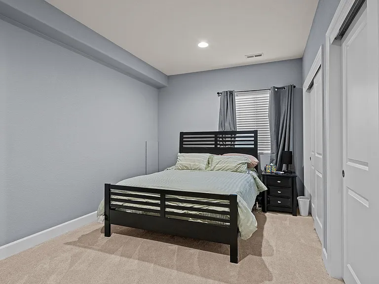 15411 Village Cir — Photo 35
