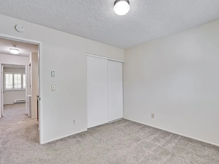 1083 N Abbott Ave — Photo 18