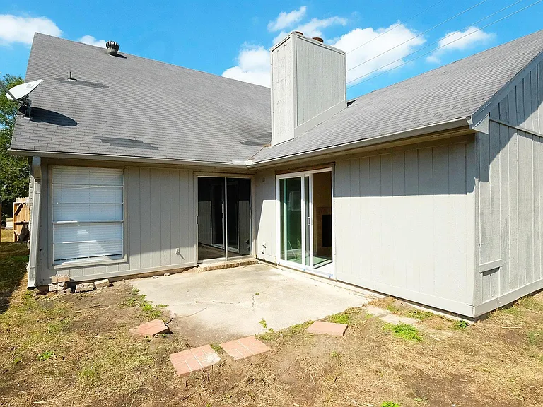 1203 Beckwood Cir — Photo 30