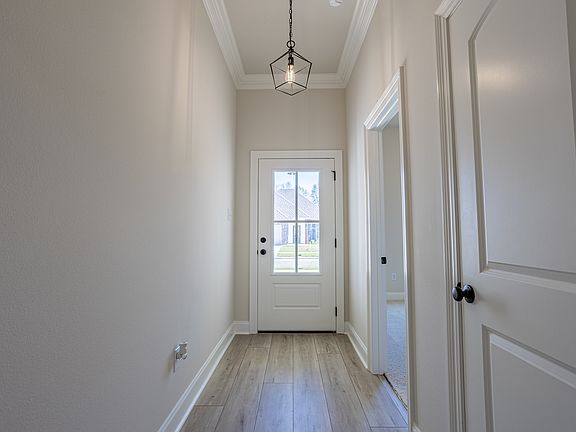 5th image of 113 Oak Haven Dr