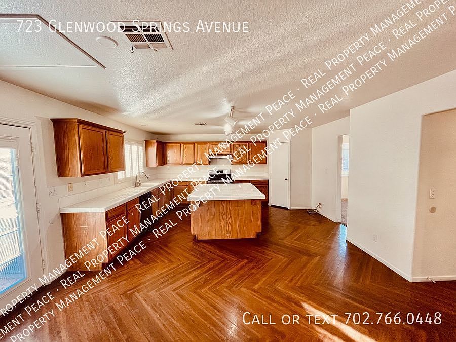 1st image of 723 Glenwood Springs Ave