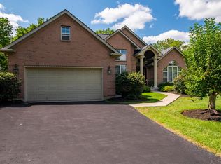 105 Hoffmann Ave, Lebanon, OH 45036