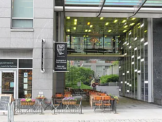 Rented by R New York