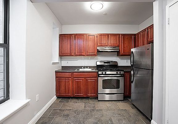 2nd image of 100 W 118th St APT 2G