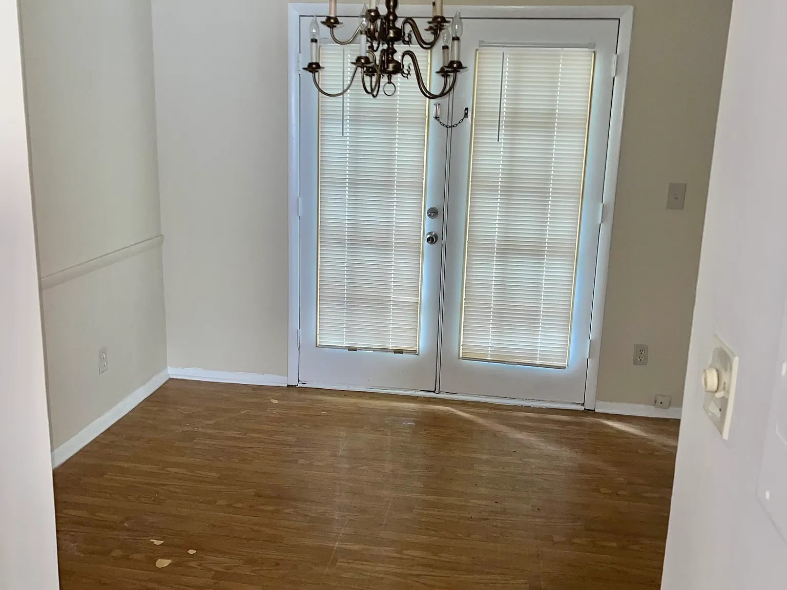 2 bed, 2.5 bath, 1280 sqft, $1,595 — Photo 2