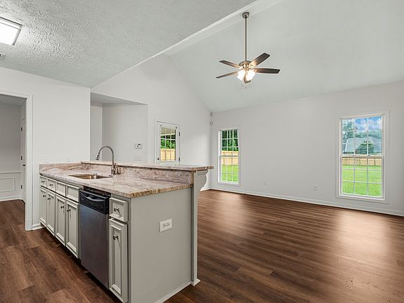 5th image of 86 Lee Road 883