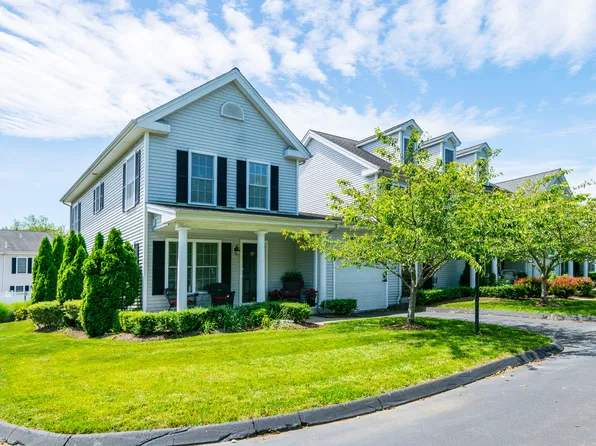 12 W Sussex Pl, Madison, CT 06443