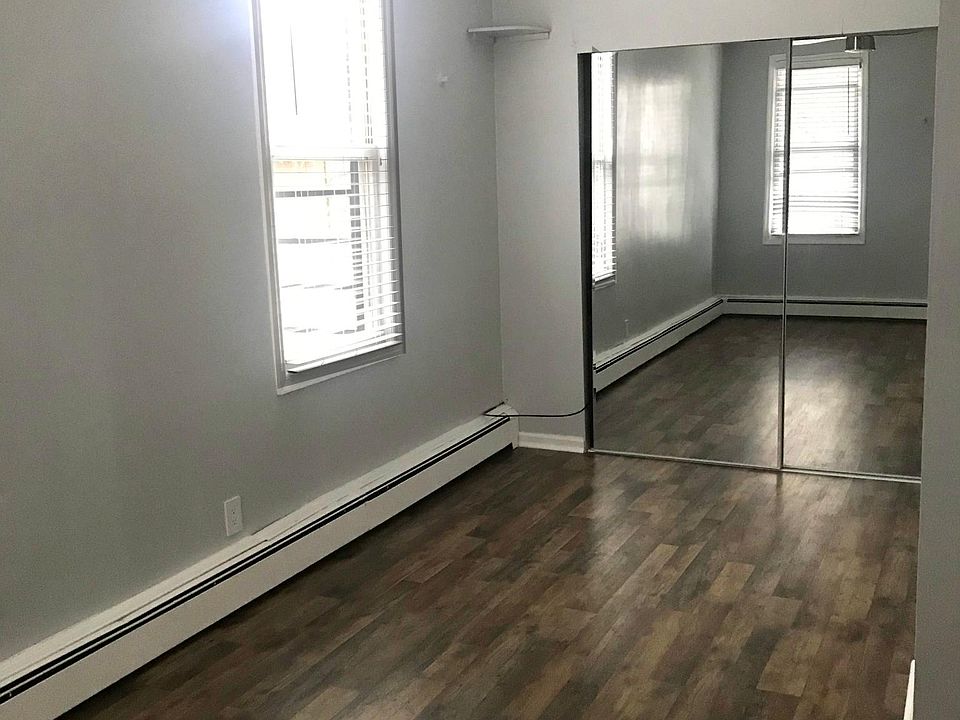 Bedroom/Living Space angle one