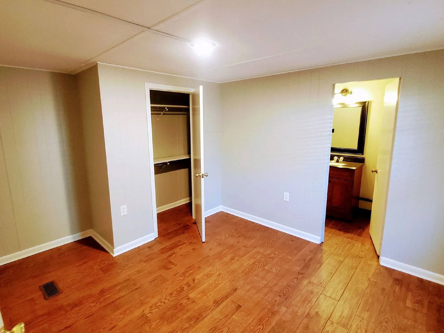 1 bed, 1.0 bath, 700 sqft, $625 — Photo 4