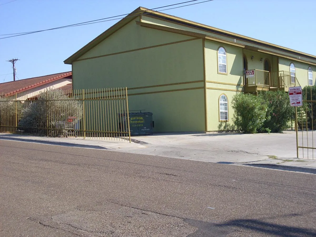 2 bed, 1425 sqft, $900 — Photo 4