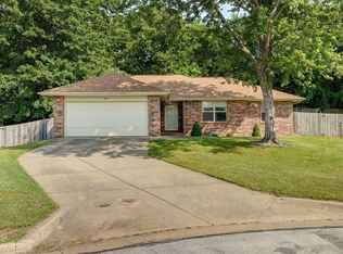 3357 W Rockwood St, Springfield, MO 65807
