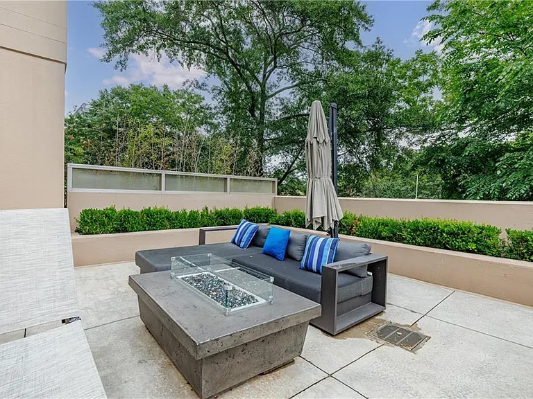 905 Juniper St NE #309 — Photo 47