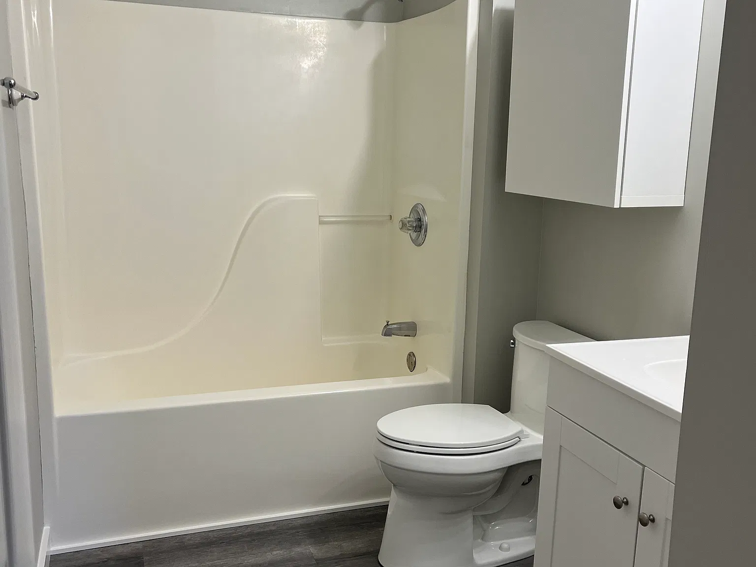 3 bed, 1200 sqft, $1,250 — Photo 3