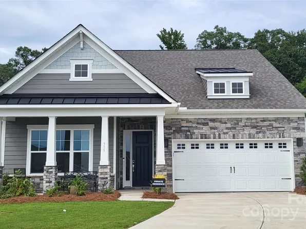 515 Buttercup Cir, Indian Trail, NC 28079