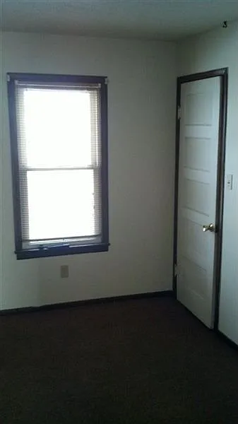 1713 Lasalle Living Room