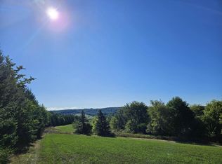 Cunningham Ridge Rd, Cazenovia, WI 53924