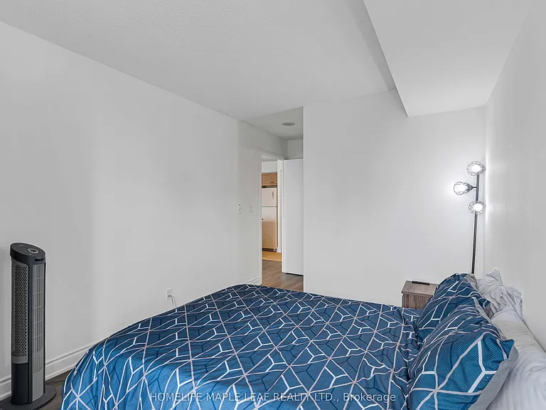 210 Victoria St #3505 — Photo 28