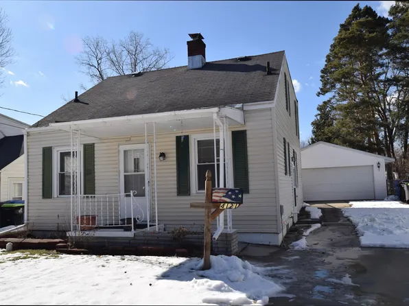 4121 Jefferson Ave, Midland, MI 48640