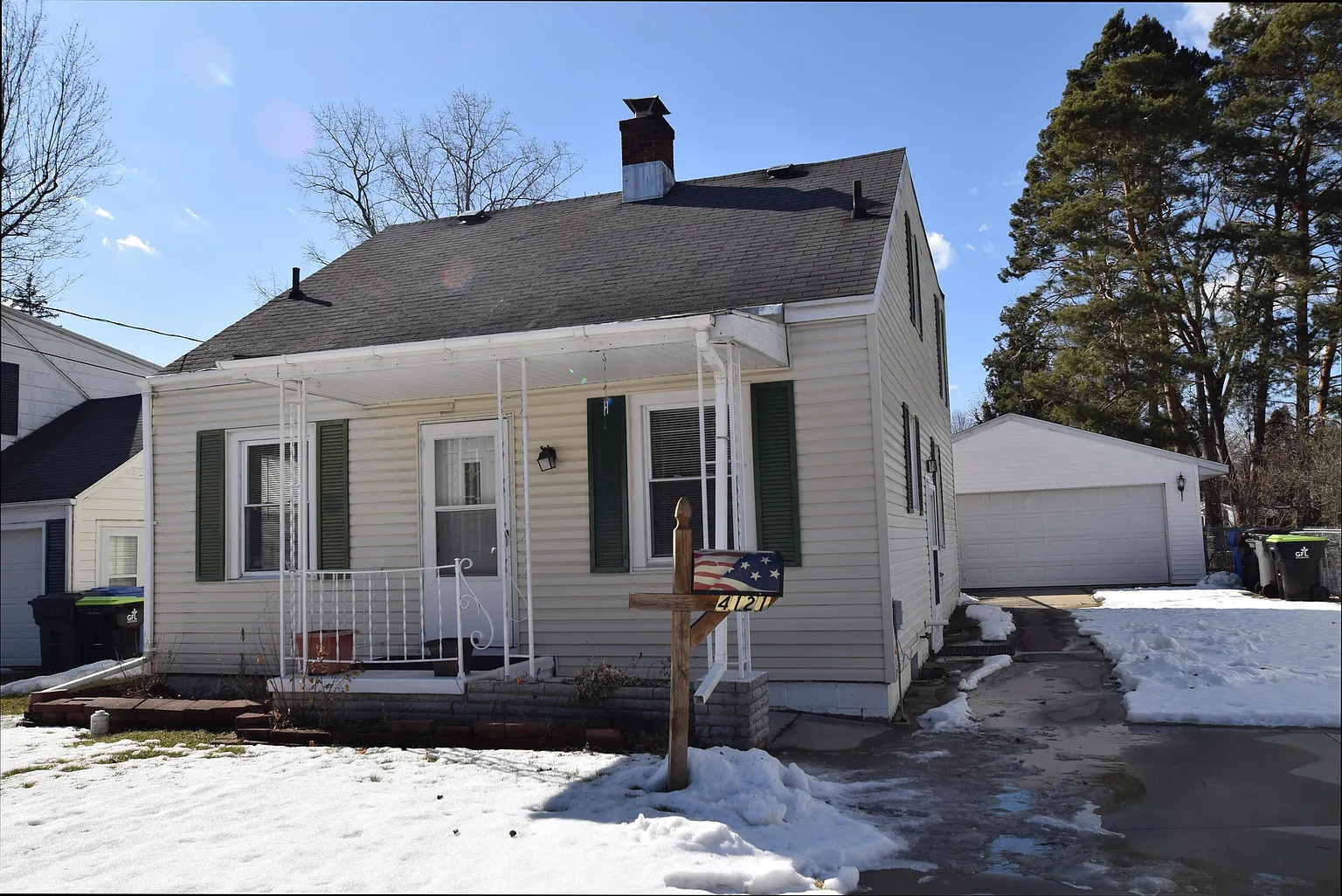 4121 Jefferson Ave photo 1