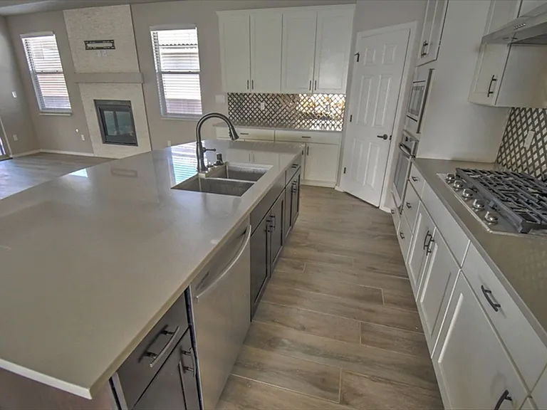 11404 Rock Squirrel Ave SE — Photo 3