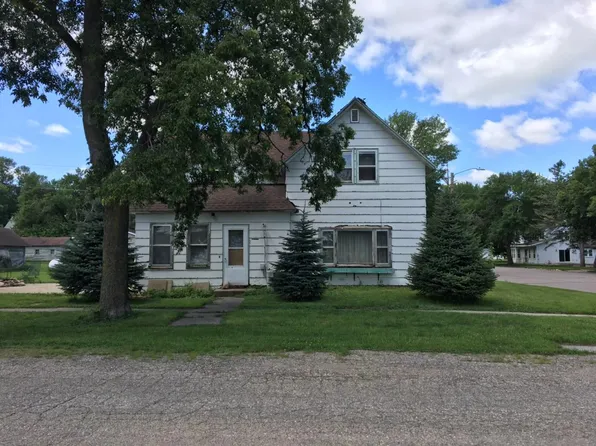 202 3rd Ave, Bellingham, MN 56212