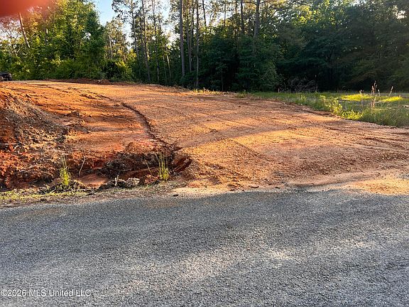 3rd image of 5734 Hebron Rd
