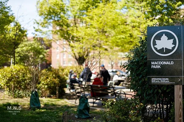 Rented by MNS | media 21