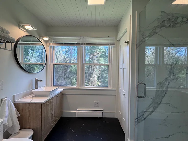 210 Warren St — Photo 15