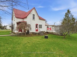 1724 B County Road 10 Rd, Prince Edward County, ON K0K 1P0