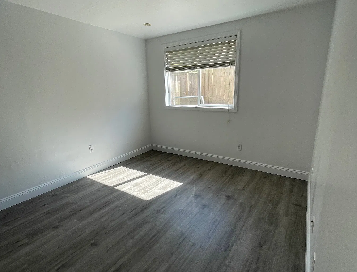 1 bed, 500 sqft, $2,100 — Photo 4