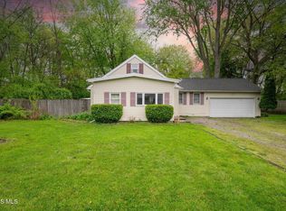 305 Roseanna Dr, Toledo, OH 43615