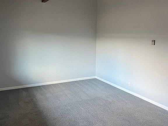 2nd image of 1718 Sequoia Ave #6