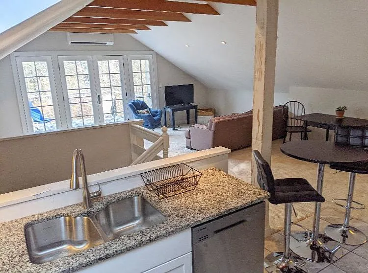 244 Middle Rd — Photo 2