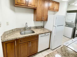 Golf View Apartments, Seattle, WA 98119