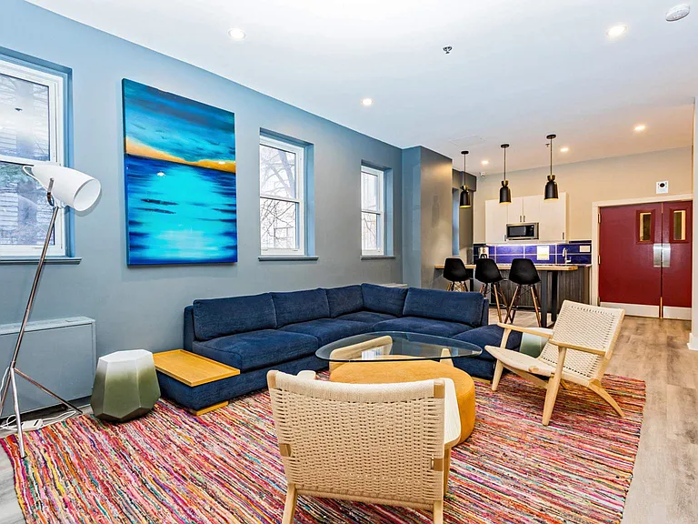 330 McLeod St #411 — Photo 8