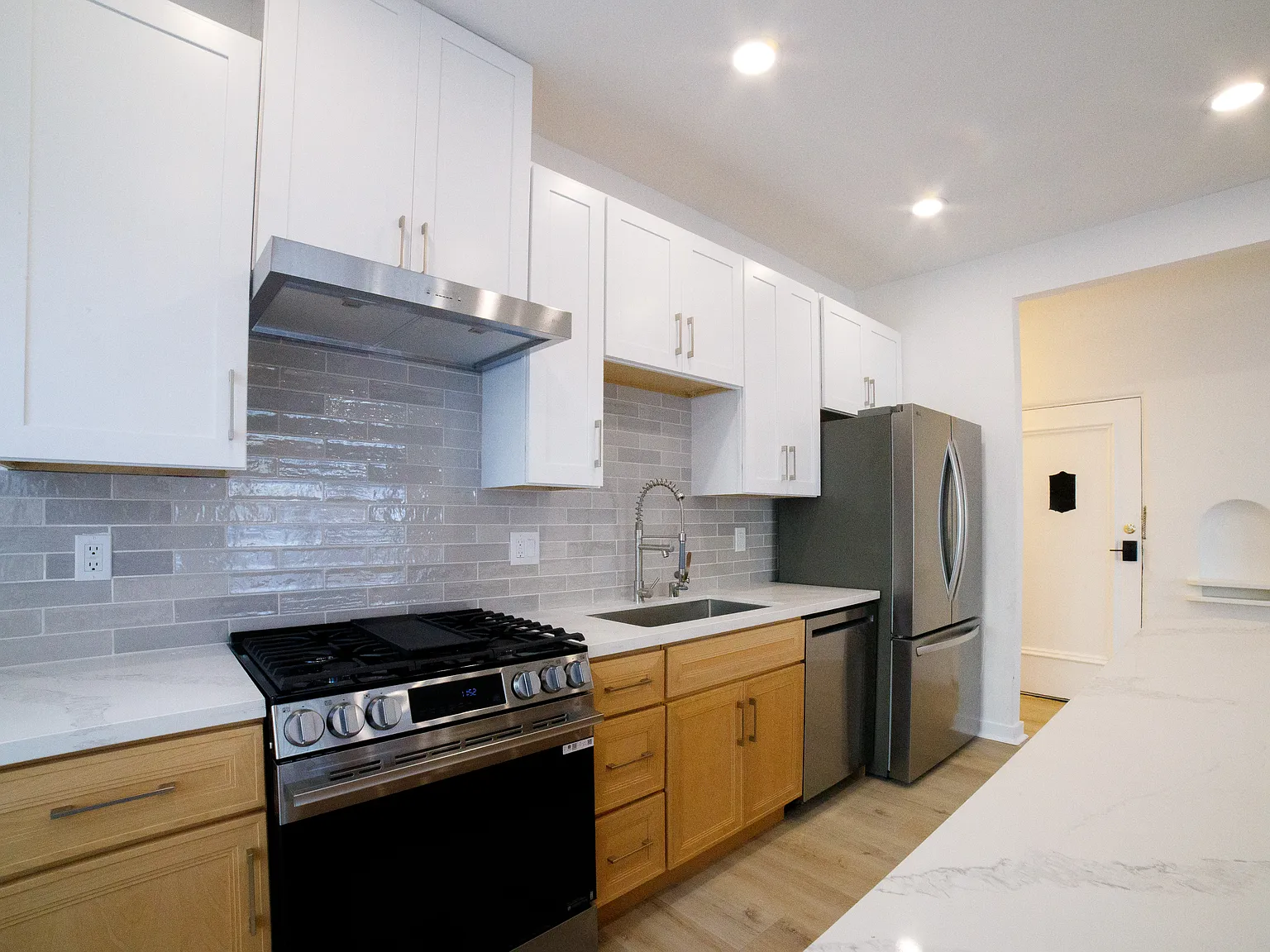 Just-renovated 2 bed/2 bath with a standout open kitchen in West Hollywood/ Beverly Grove — Photo 3