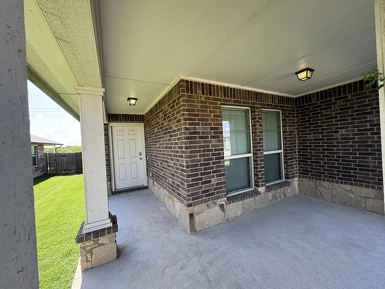 806 Stone Valley Rd — Photo 3