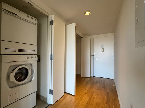 1 Morningside Drive image 3 of 9