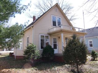 419 S 3rd St, Chesterton, IN 46304