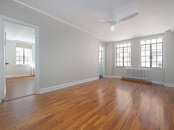 3rd image of 333 E 43rd St APT 1006