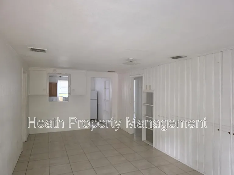 504 6th Ave NW — Photo 14