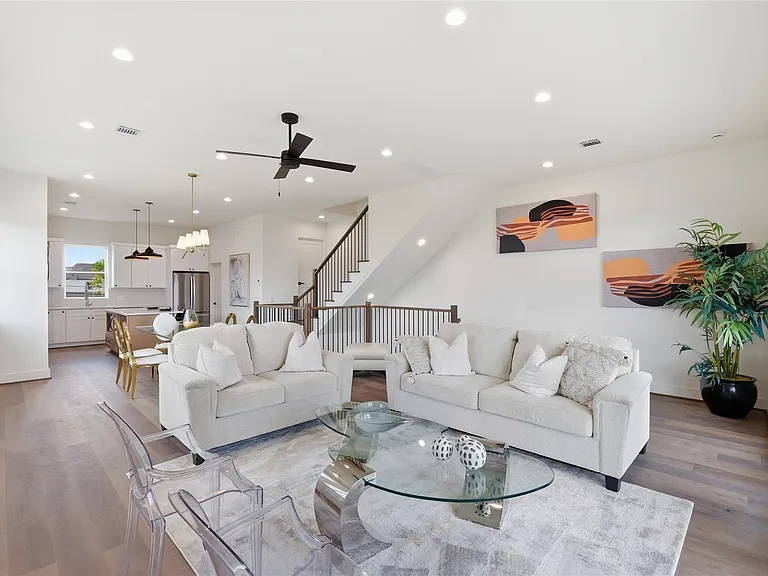 7702 Earl Rudder Way — Photo 11