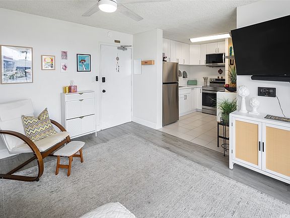 4th image of 3151 Monsarrat Ave APT 502