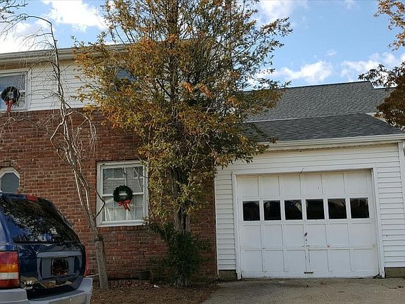 3rd image of 155 Lawson Ave