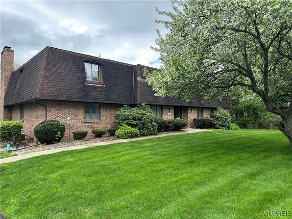 4421 Clark St APT 1C, Hamburg, NY 14075