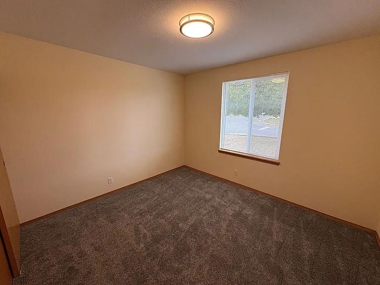 3519 G Ave — Photo 17