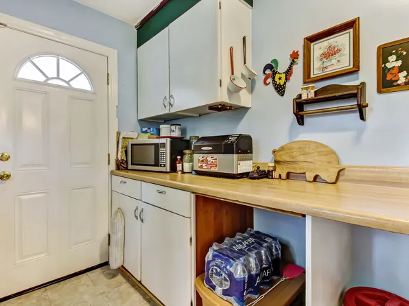 2351 E 41st St, Savannah, GA 31404