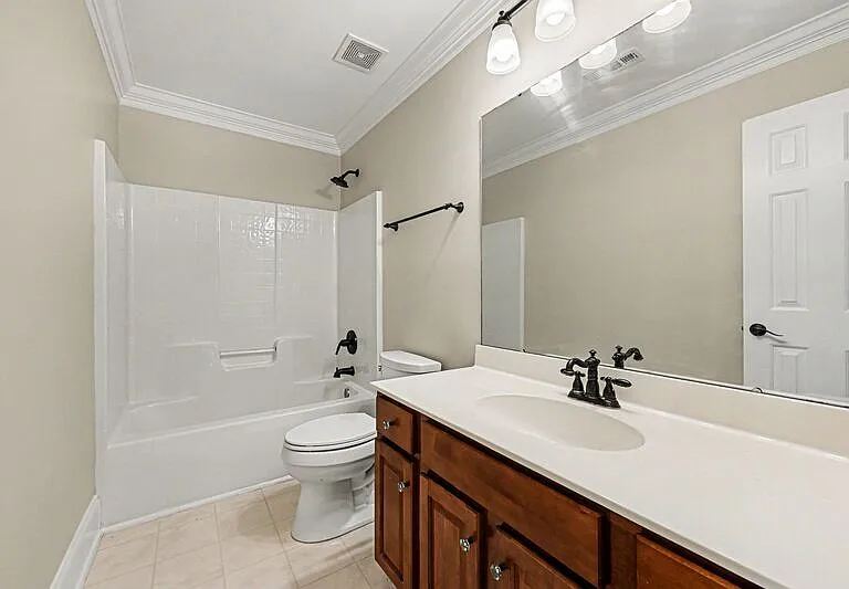 10403 Persimmon Creek Dr — Photo 16