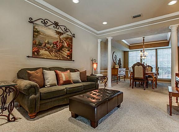 4th image of 1076 W Winding Creek Dr
