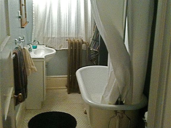5th image of 830 Grand Ave APT 6